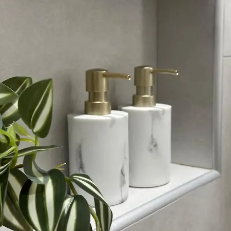 Designer In Prime Location Διαμέρισμα *